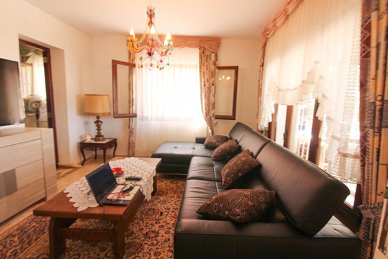 Maryvilla 46C Калпе Екстериор снимка