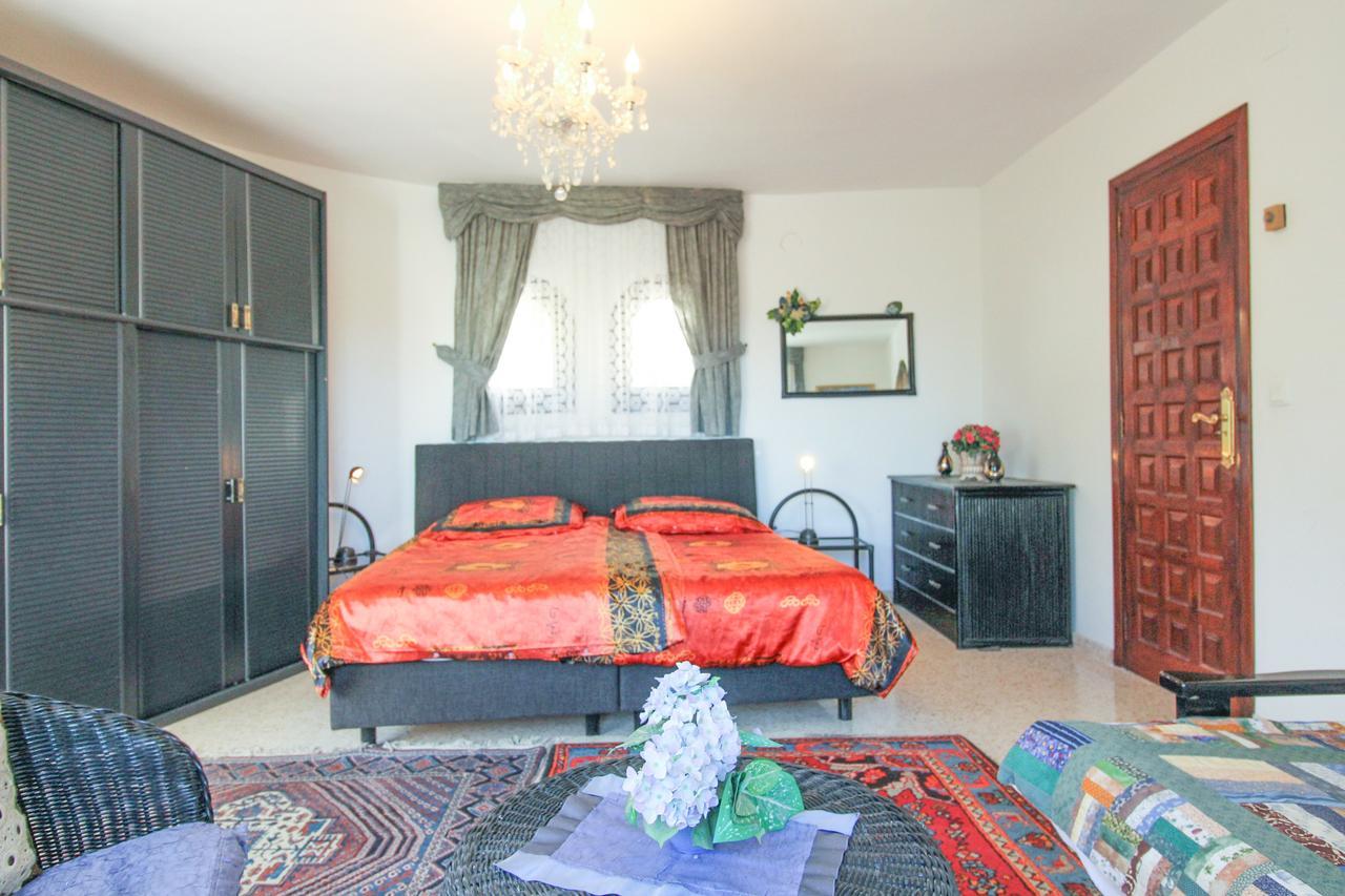 Maryvilla 46C Калпе Екстериор снимка